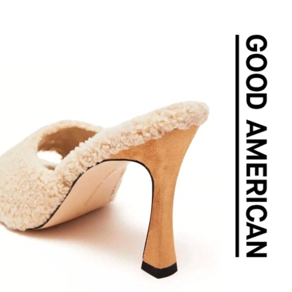 Good American - Standout Sherpa Mule Heels - Cream - Size 9 - Picture 2 of 7
